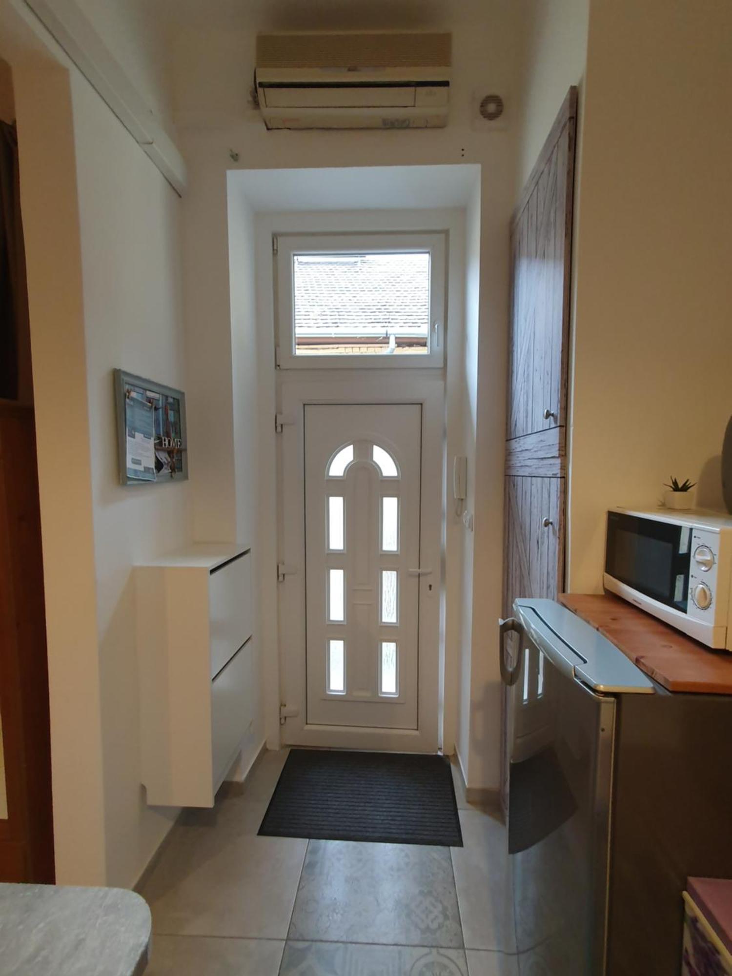Cozy Studio Apartment With Air Condition, Budapest