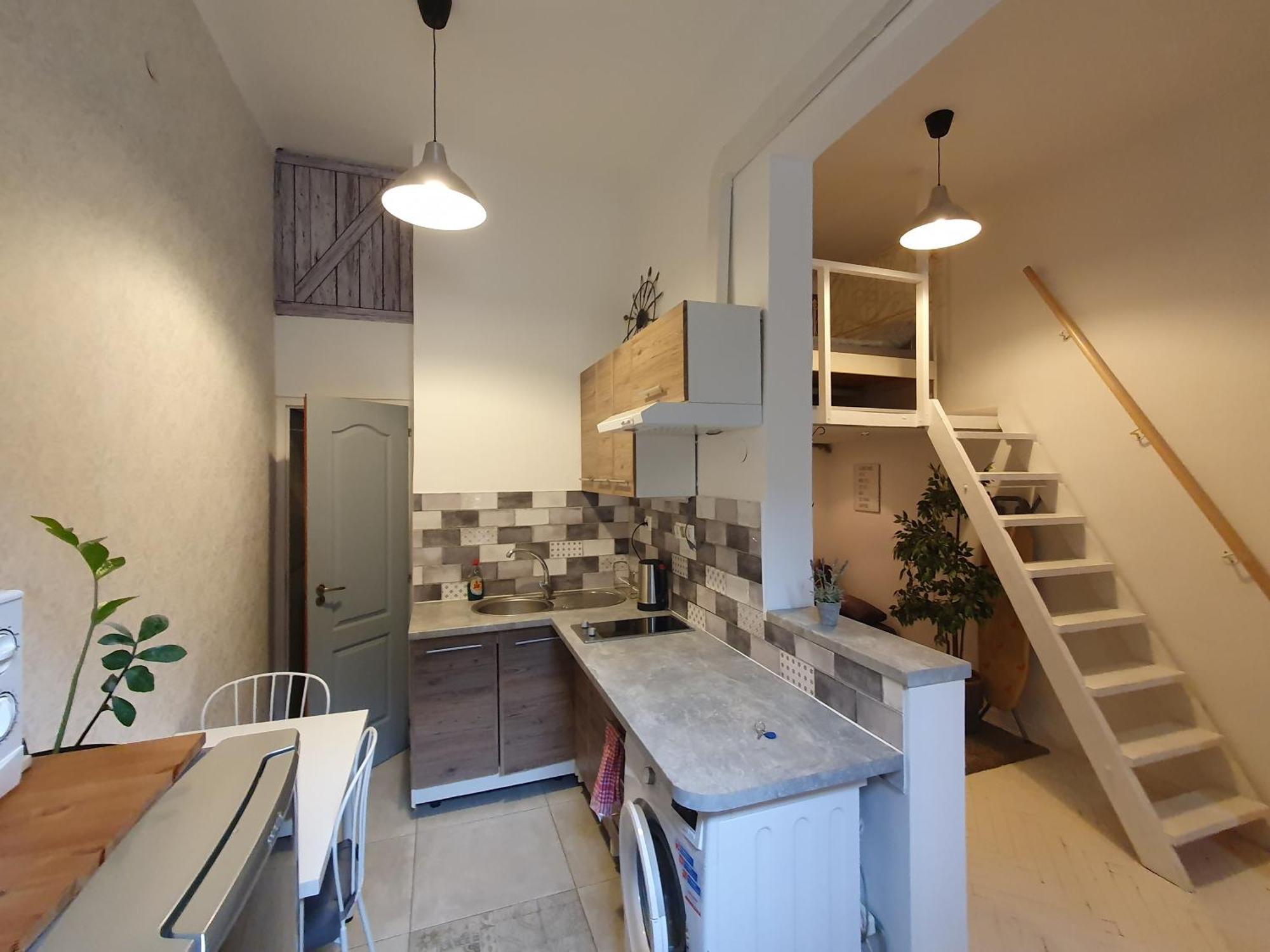 Cozy Studio Apartment With Air Condition — Photos 3